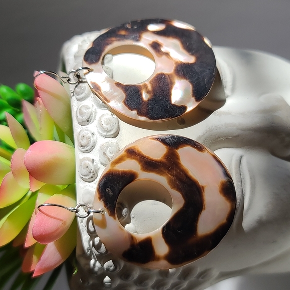 🌼🌼Tortoise Shell Earrings & Necklace Set - Picture 3 of 8